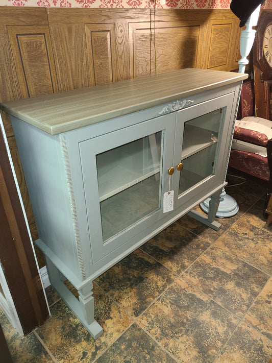 From Vintage to Vogue: A Glass Door Hutch Top Gets a Fresh New Look