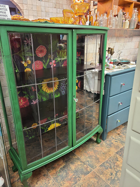 🌸 Bold & Beautiful: My Favorite Antique Cabinet Upcycle
