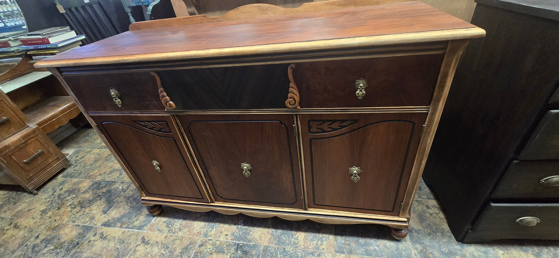A Timeless Revival: Transforming a Dated Antique Sideboard into a Natural Beauty