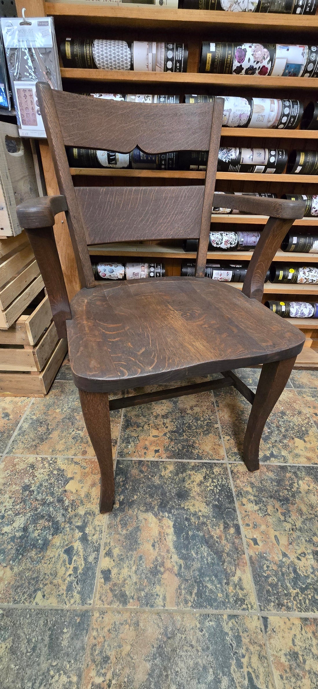 A Century-Old Oak Chair Gets a Warm, Natural Revival