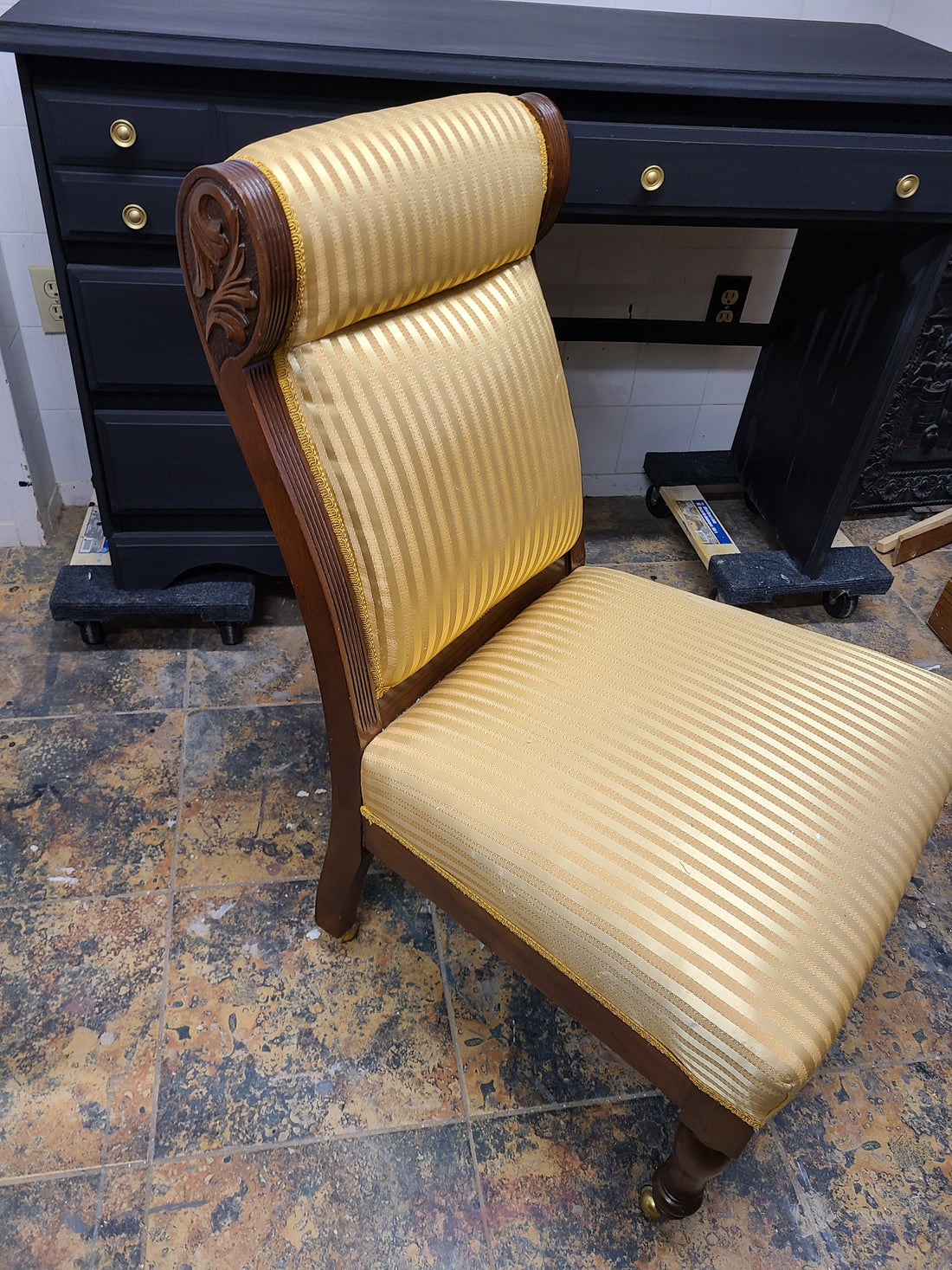 Fix Picks in a Fabric Chair With Paint and a Scraper - Regained Relics