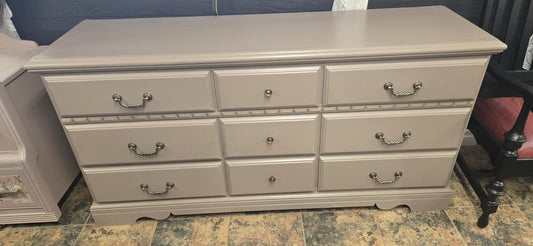 How to Paint Furniture with Mineral Paint: 7 Easy Steps