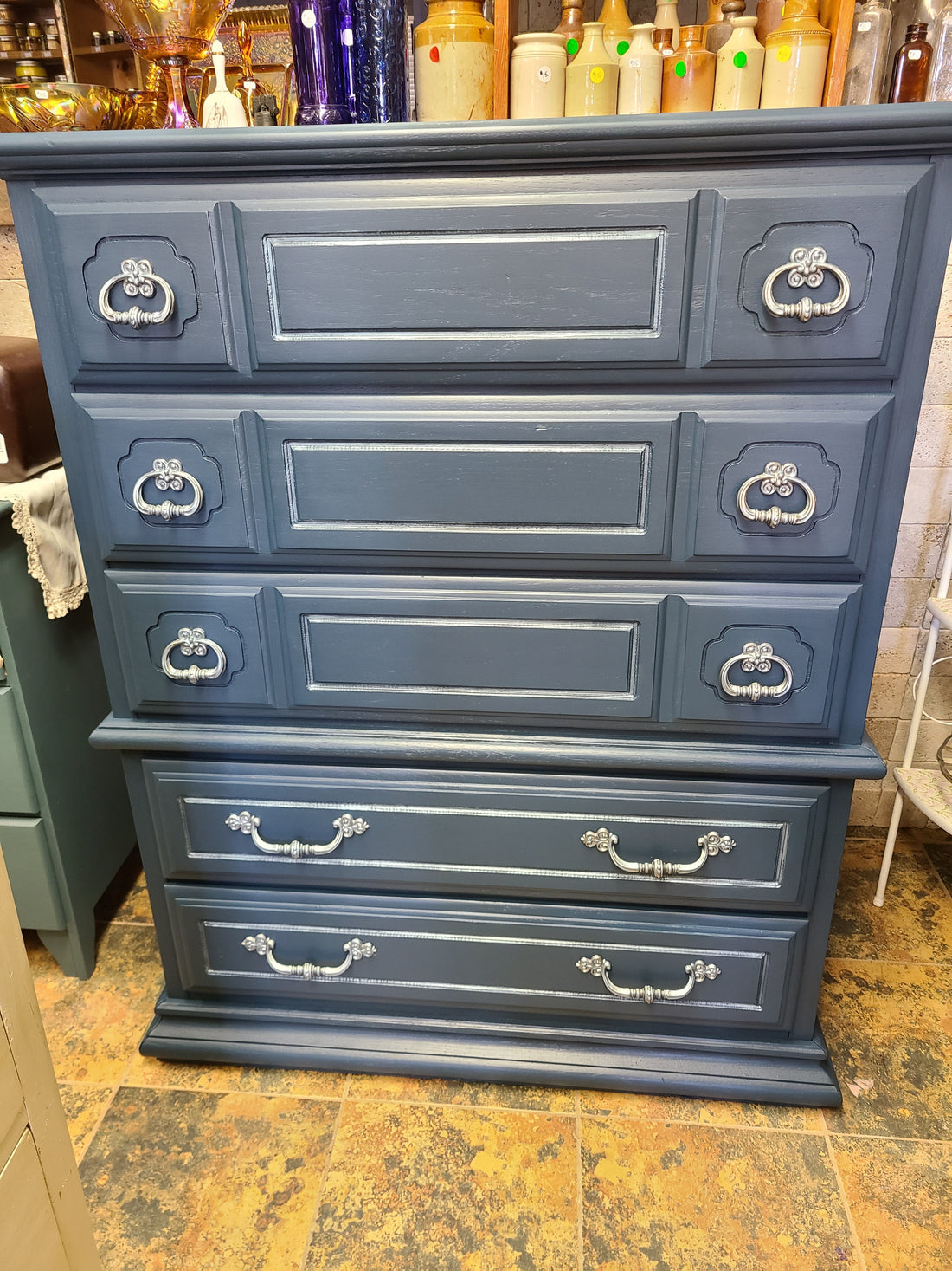 🌿 One‑Day Dresser Makeover: Fusion Mineral Paint Willowbank & Silver Elegance - Regained Relics