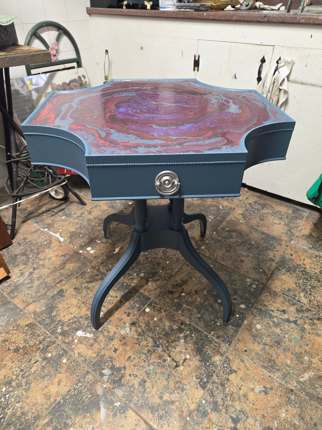 One‑of‑a‑Kind Art: Upcycling a Damaged Table with a Dirty Pour - Regained Relics