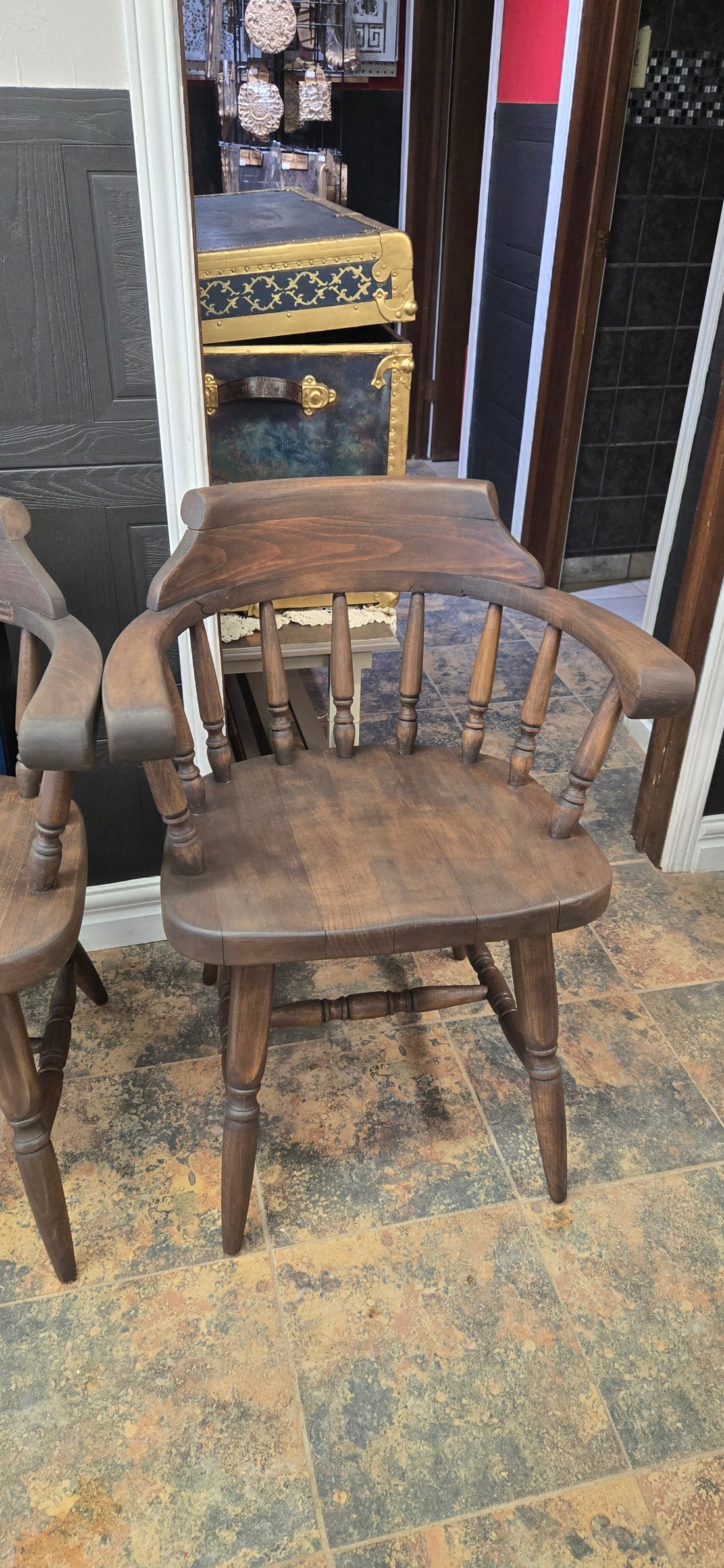 Restoring Antique Pub‑Style Oak Chairs - Regained Relics