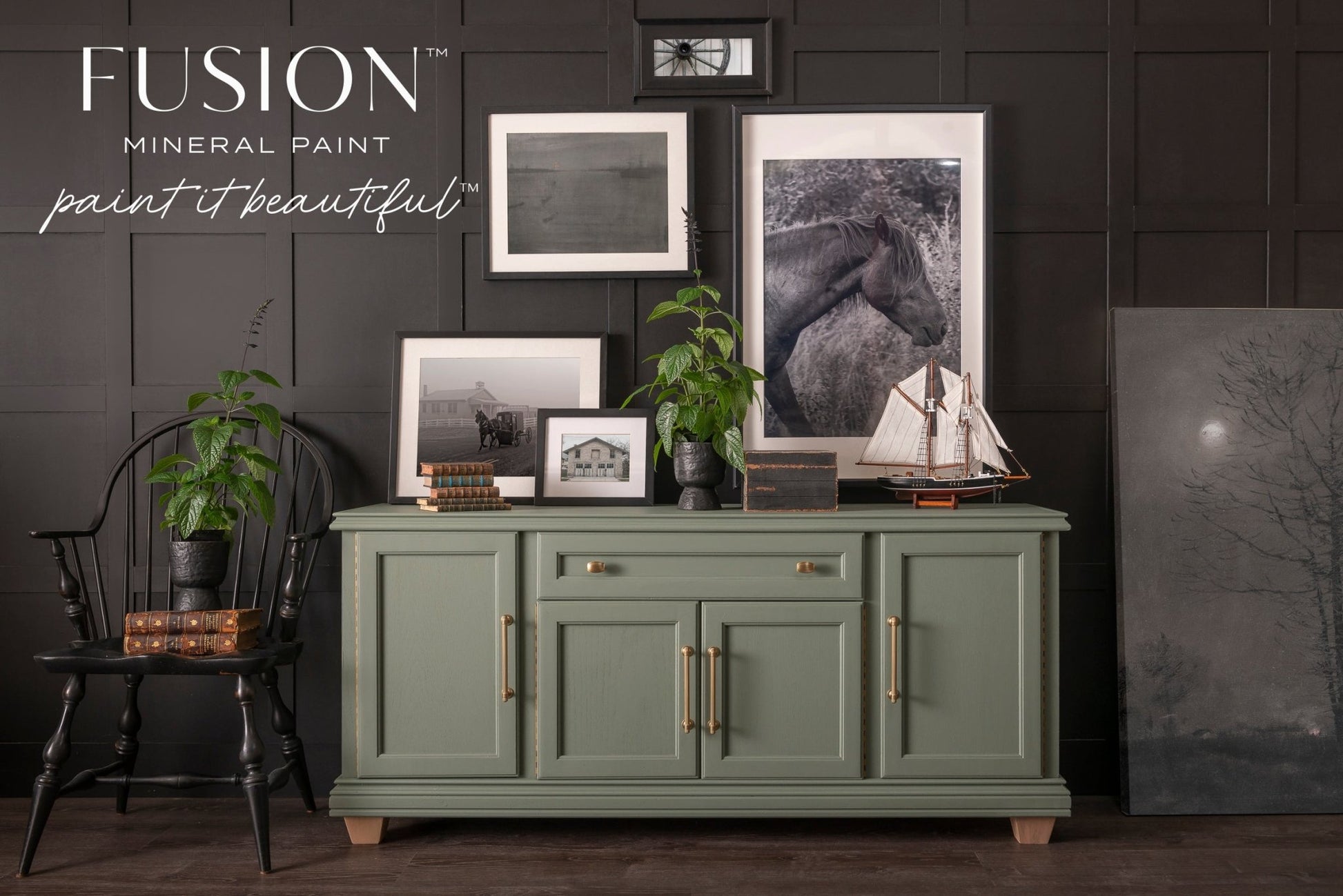 Fusion Mineral Paint Carriage House - Regained Relics